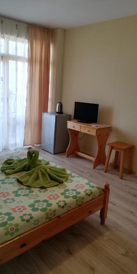 Guest House Ares โซโซโปล ภายนอก รูปภาพ