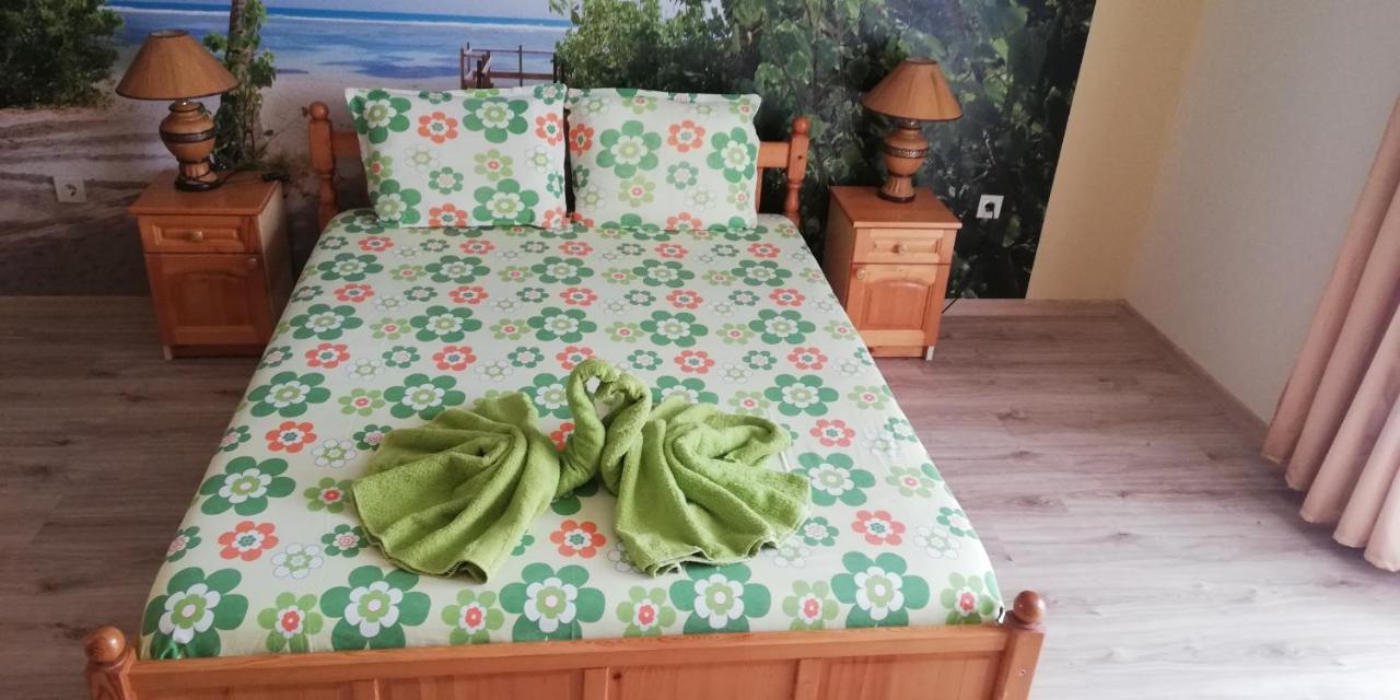 Guest House Ares โซโซโปล ภายนอก รูปภาพ